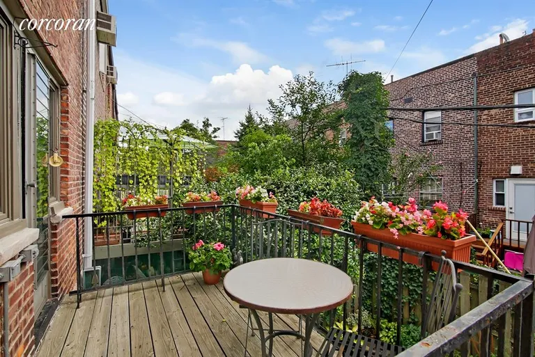 New York City Real Estate | View 5 Jackson Court | Terrace | View 6