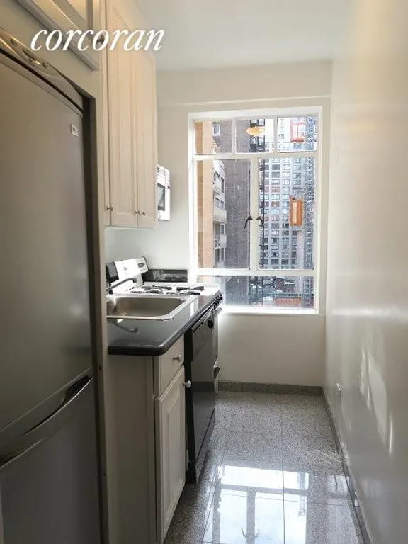 New York City Real Estate | View 240 Central Park South, 7E | room 2 | View 3