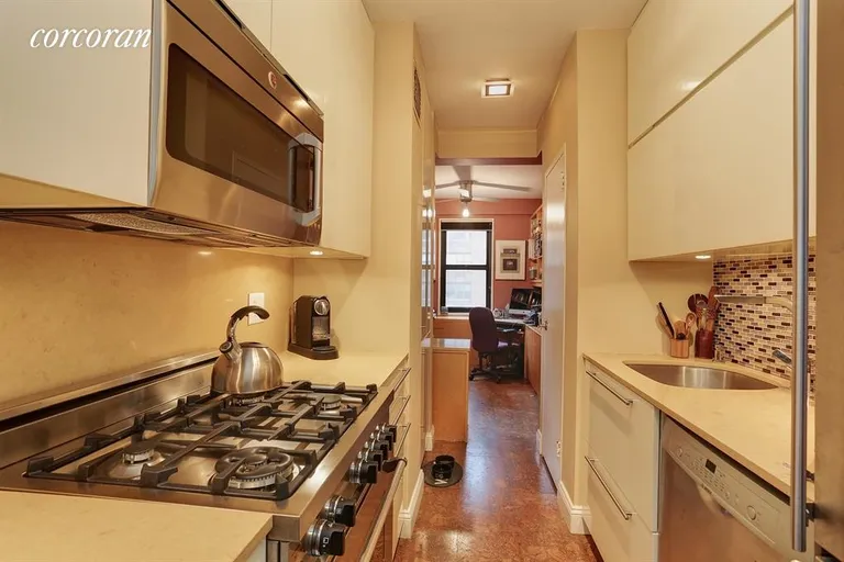 New York City Real Estate | View 425 East 79th Street, 12G | Top of the line renovated Kitchen | View 4