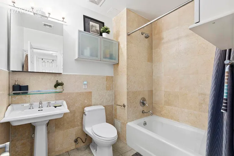 New York City Real Estate | View 578 Atlantic Avenue, 3D | Two lovely full bathrooms | View 4