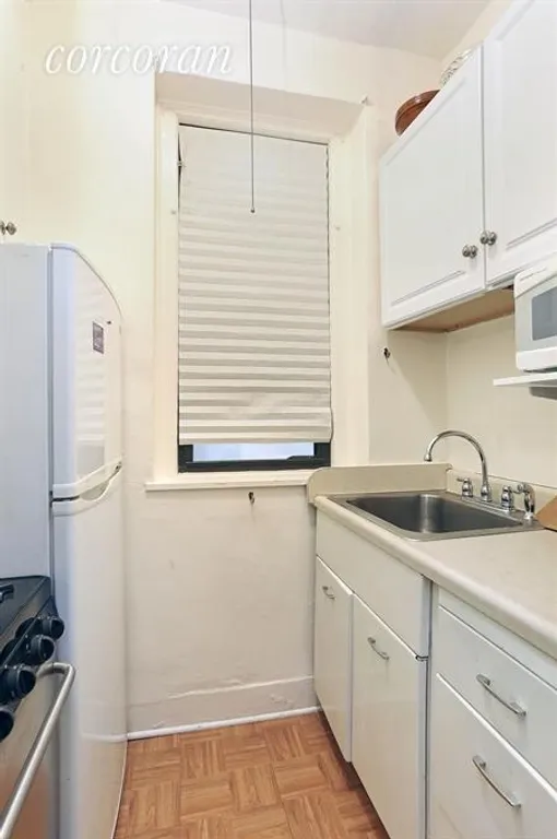 New York City Real Estate | View 205 West 54th Street, 2G | Kitchen | View 3