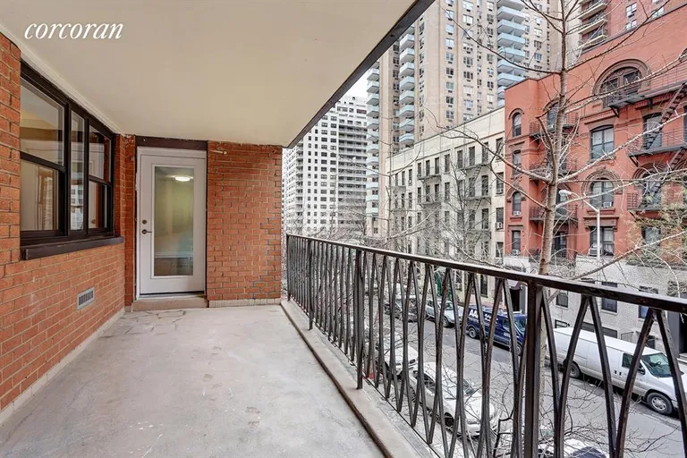 New York City Real Estate | View 235 East 87th Street, 3C | Terrace | View 6