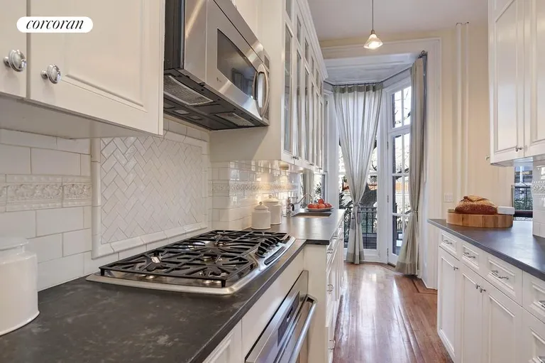 New York City Real Estate | View 11 Cranberry Street | room 5 | View 6