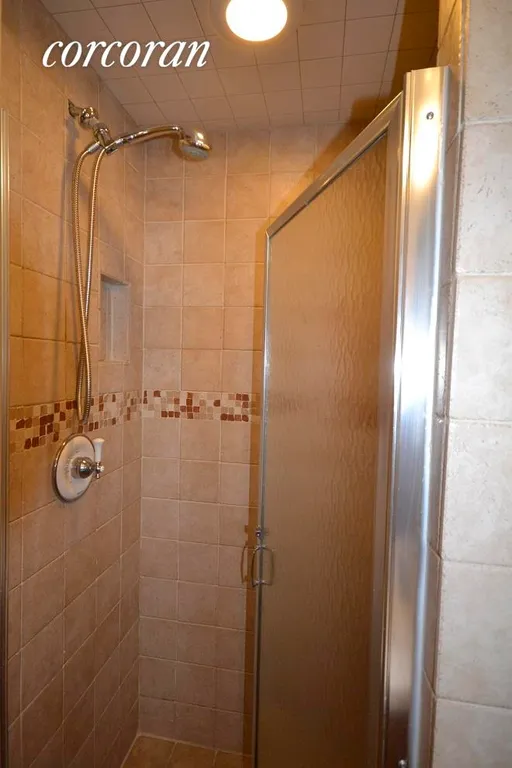 New York City Real Estate | View 40 West 89th Street, 2AB | 2nd bathroom with shower | View 10