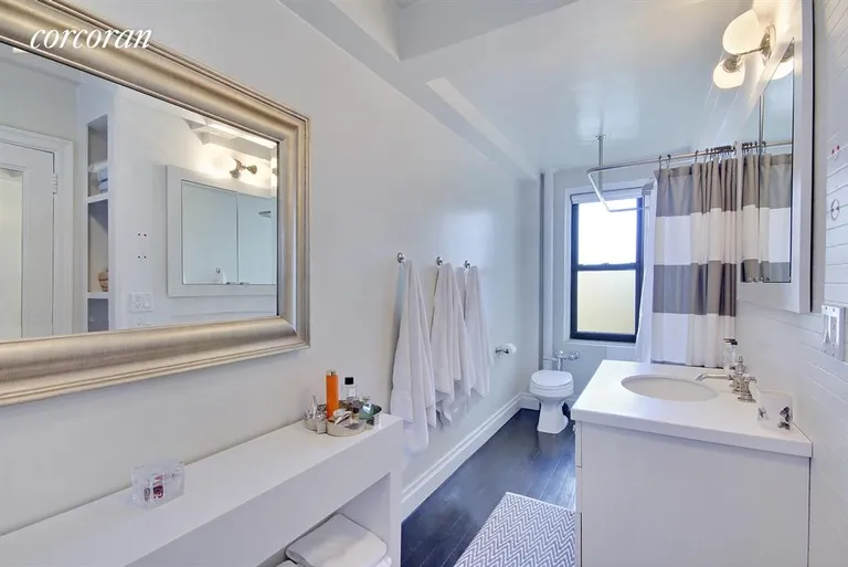 New York City Real Estate | View 225 East 73rd Street, 8A | Bathroom | View 6