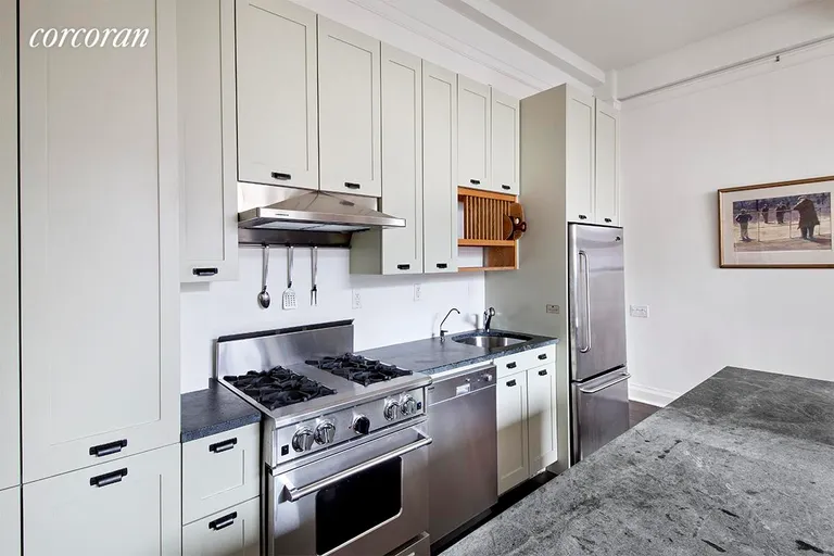 New York City Real Estate | View 15 West 67th Street, 5RE | room 7 | View 8
