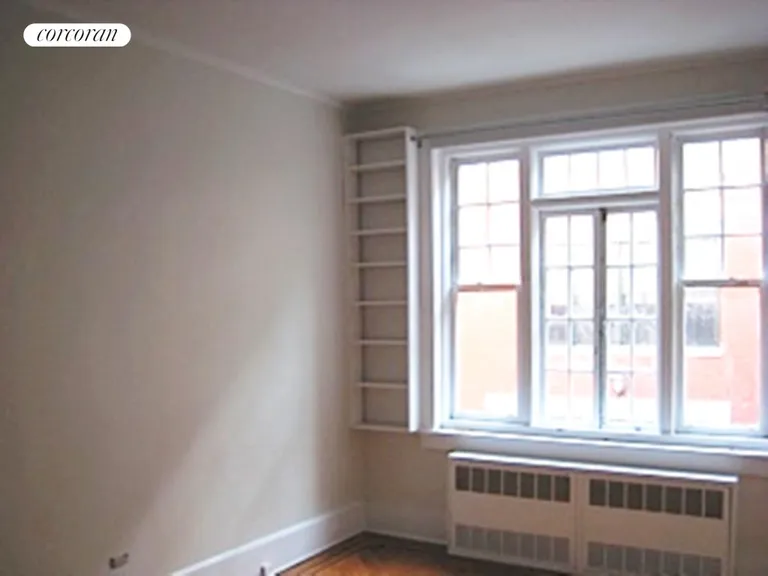 New York City Real Estate | View 11 Hunts Lane, upper | room 3 | View 4