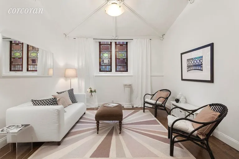 New York City Real Estate | View 360 Court Street, 11 | 1.5 Beds, 1 Bath | View 1