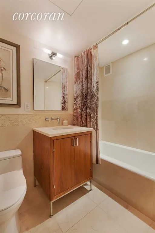 New York City Real Estate | View 200 East 66th Street, A507 | Bathroom | View 8