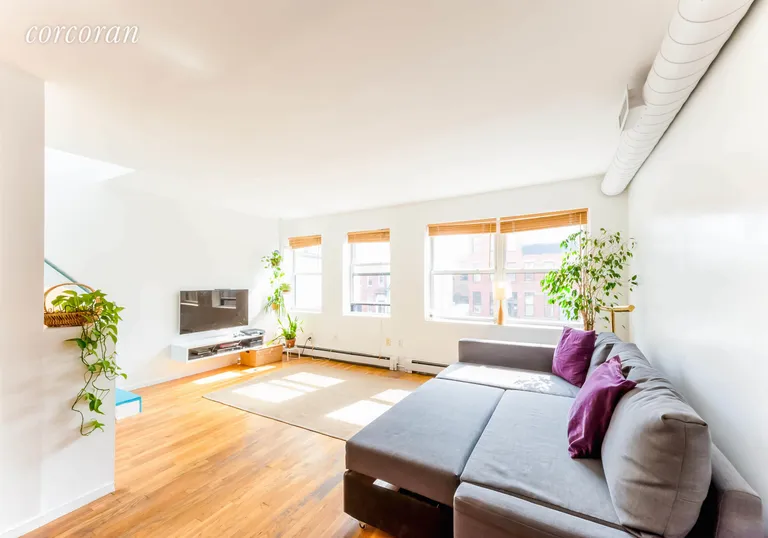 New York City Real Estate | View 555 Lafayette Avenue, 3 | 3 Beds, 1 Bath | View 1