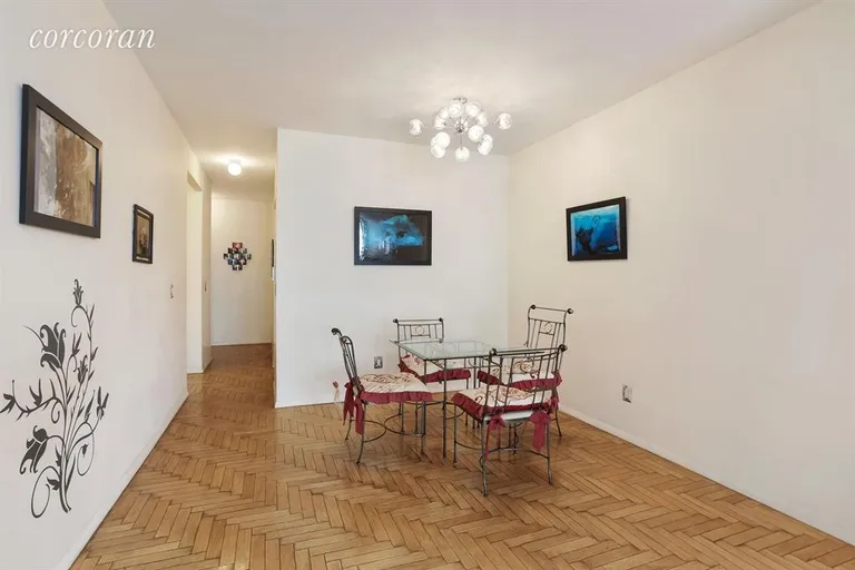 New York City Real Estate | View 170 East 87th Street, E17E | Living Room / Dining Room | View 2