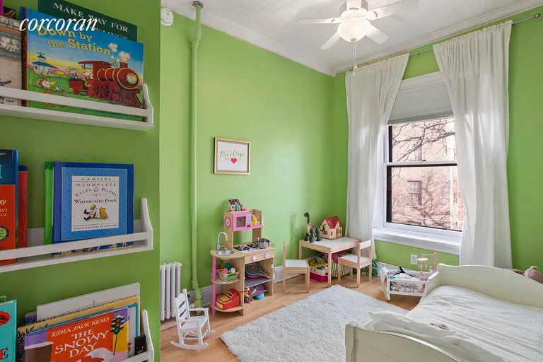 New York City Real Estate | View 162 Columbia Heights, 4 | Sweet, comfortable bedrooms | View 5