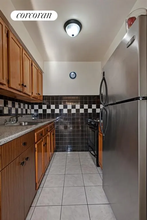 New York City Real Estate | View 258 Bedford Avenue, 2 | Kitchen | View 2