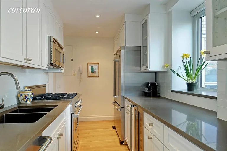 New York City Real Estate | View 200 East 66th Street, E701 | Kitchen | View 2