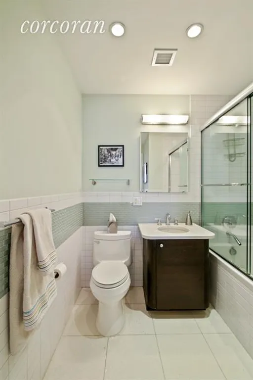 New York City Real Estate | View 35 McDonald Avenue, 5C | One of two beautiful, full bathrooms | View 7