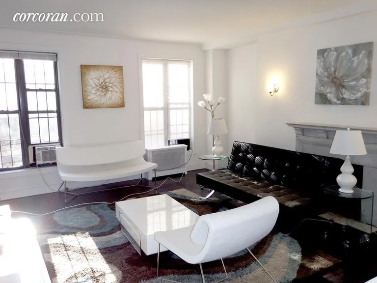 New York City Real Estate | View 15 West 55th Street, 3D | 2 Beds, 1 Bath | View 1