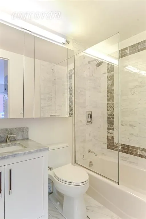 New York City Real Estate | View 200 East 94th Street, 902 | Bathroom | View 5