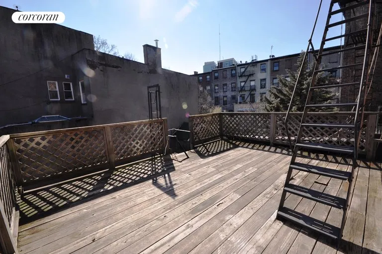 New York City Real Estate | View 18 Willoughby Avenue, 2 | room 6 | View 7