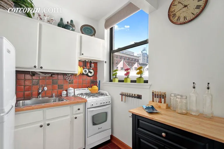 New York City Real Estate | View 327 West 85th Street, 4D | room 1 | View 2