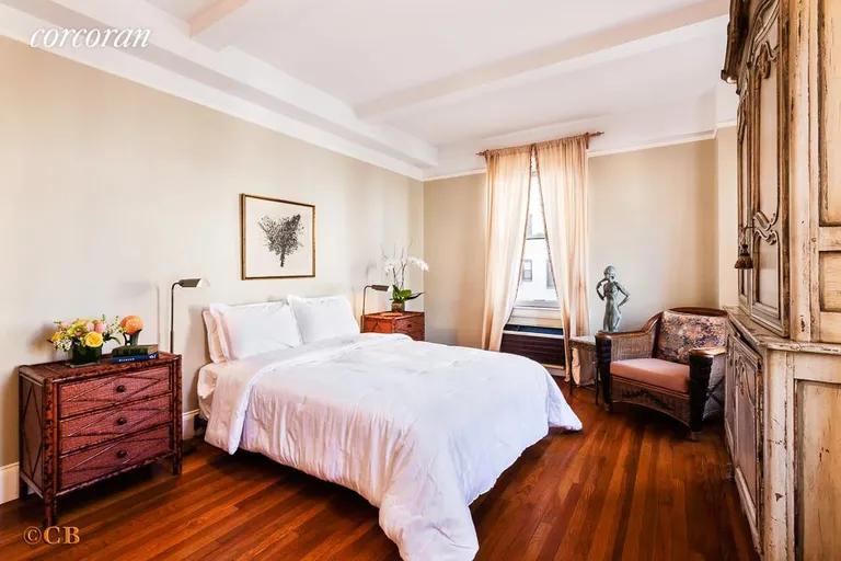 New York City Real Estate | View 333 East 68th Street, 7E | Master Bedroom | View 5