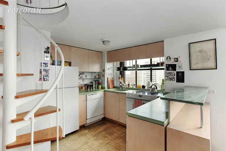 New York City Real Estate | View 111 FOURTH AVENUE, 7D | Kitchen | View 2