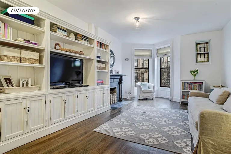 New York City Real Estate | View 397 1st Street, 3R | 2 Beds, 1 Bath | View 1