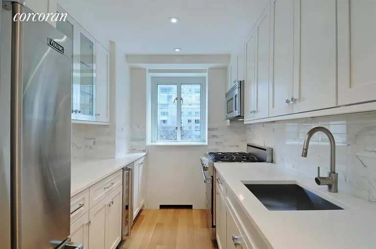 New York City Real Estate | View 200 East 66th Street, E203 | Kitchen | View 5