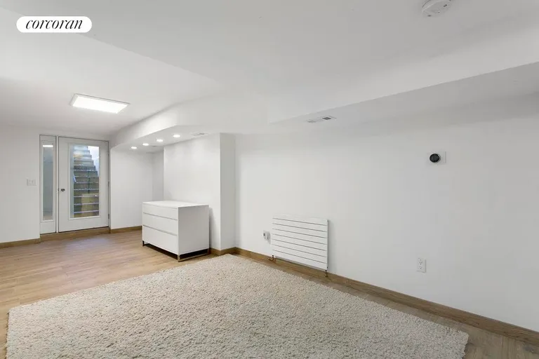 New York City Real Estate | View 407 2nd Street, #1 | Bonus room converts to a grand master | View 4
