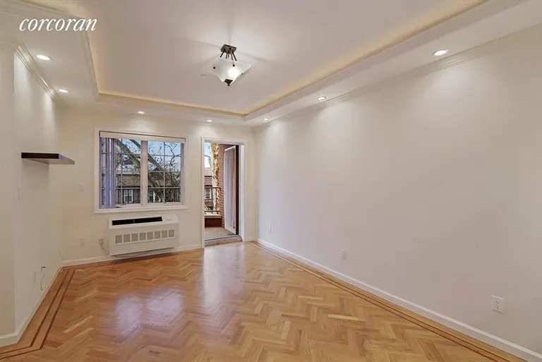 New York City Real Estate | View 27-17 Crescent Street, 3a | Living Room/Dining Room | View 2