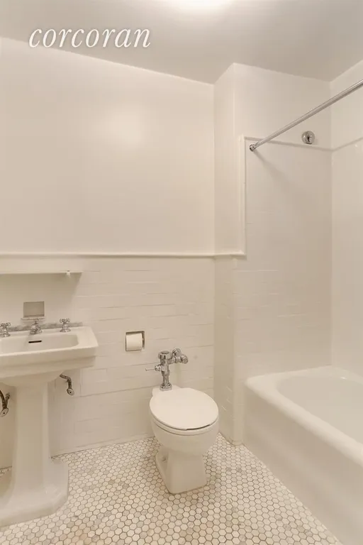 New York City Real Estate | View 55 East 86th Street, 4C | Bathroom | View 16