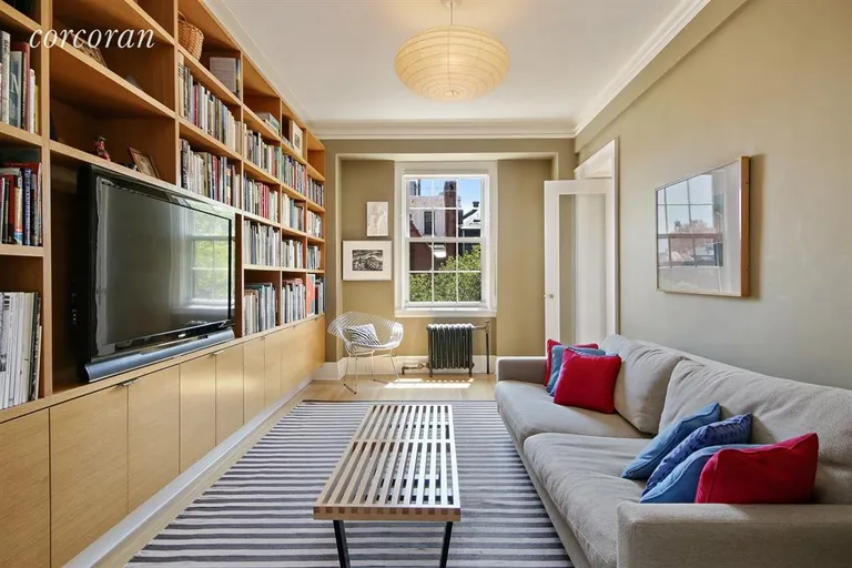 New York City Real Estate | View 160 Henry Street, 5A | Library/den | View 6