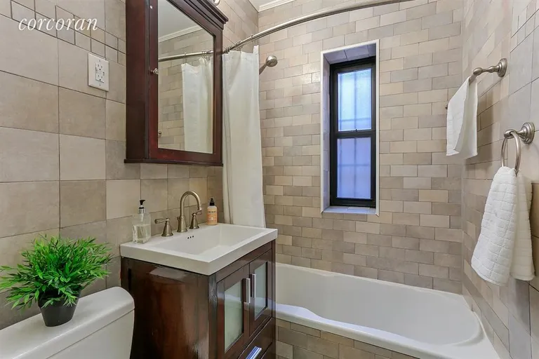 New York City Real Estate | View 230 Park Place, 1D | Bathroom | View 5