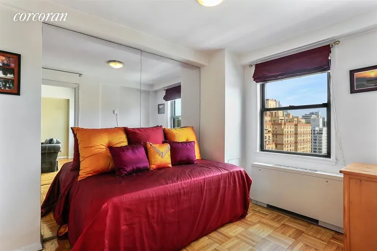 New York City Real Estate | View 201 East 21st Street, 17F | 2nd Bedroom | View 5