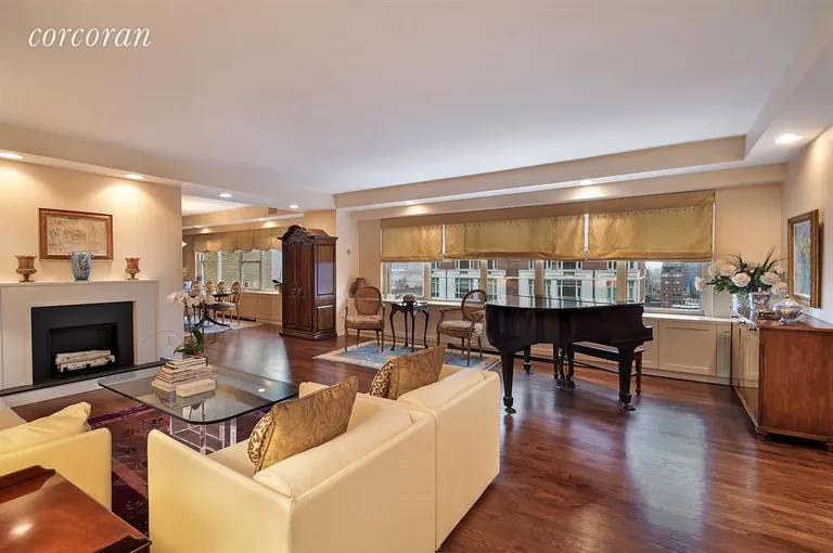 New York City Real Estate | View 370 East 76th Street, A1402 | 4 Beds, 5 Baths | View 1
