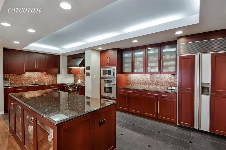 New York City Real Estate | View 370 East 76th Street, A1402 | Kitchen | View 5