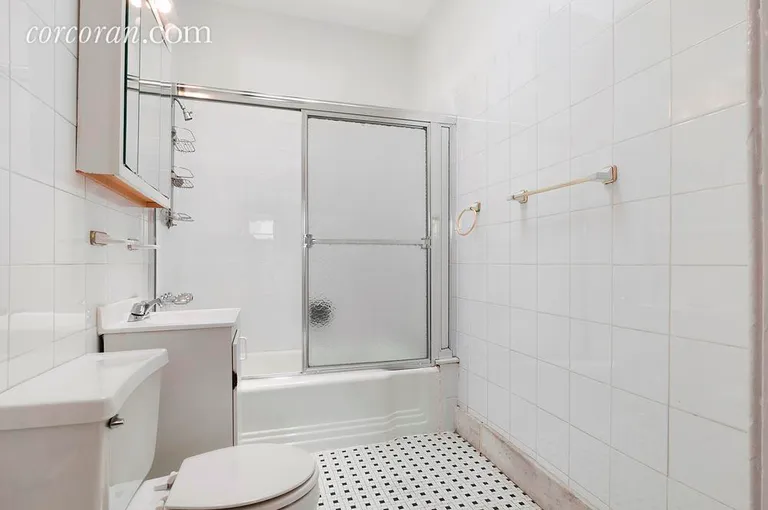 New York City Real Estate | View 420 8th Avenue, 3B | room 3 | View 4