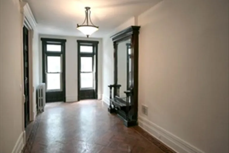New York City Real Estate | View 381 Park Place, 1 | room 6 | View 7
