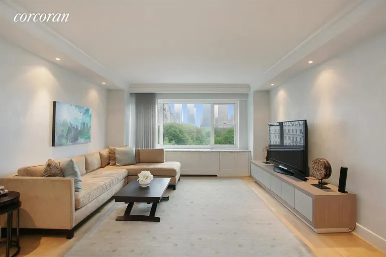 New York City Real Estate | View 785 Fifth Avenue, 7B | Beautiful Living Room | View 2