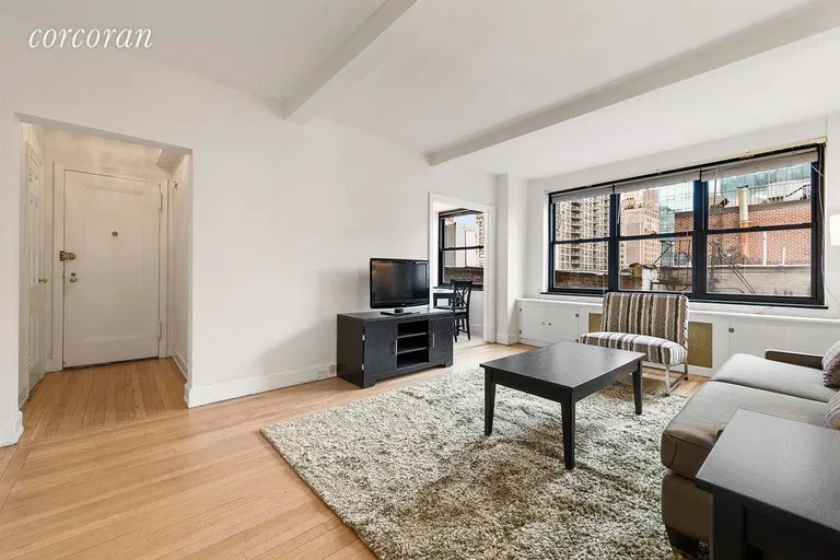 New York City Real Estate | View 240 East 79th Street, 4C | 1 Bed, 1 Bath | View 1