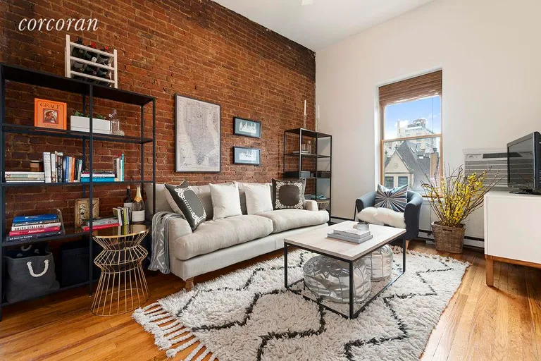 New York City Real Estate | View 344 West End Avenue, 7 | Eleven foot ceilings | View 10