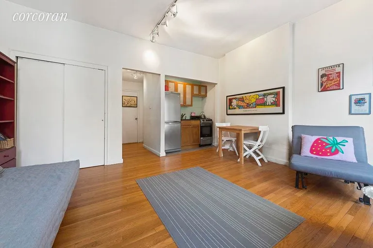 New York City Real Estate | View 208 East 32nd Street, 3A | 2 | View 3