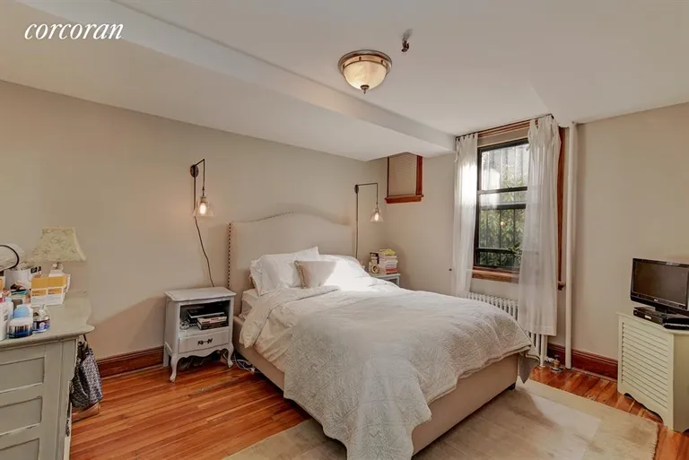 New York City Real Estate | View 28 Montgomery Place, Garden | Bedroom | View 5