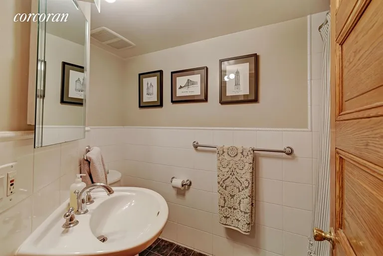 New York City Real Estate | View 28 Montgomery Place, Garden | Bathroom | View 7