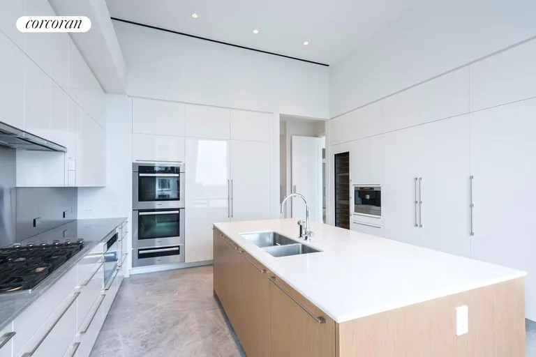 New York City Real Estate | View 432 Park Avenue, 35B | Eat In Kitchen | View 3