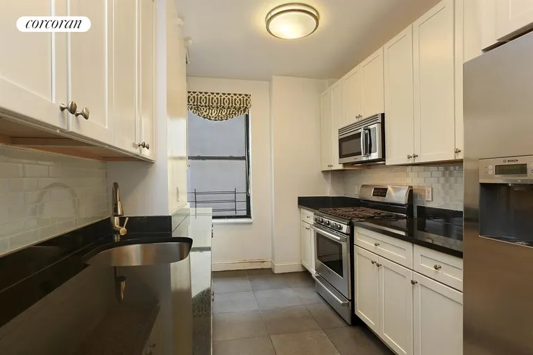 New York City Real Estate | View 30 West 70th Street, 4A | 1 Bed, 1 Bath | View 1