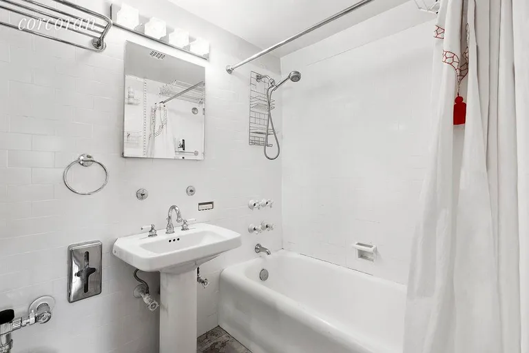 New York City Real Estate | View 161 West 16th Street, 9B | bathroom | View 5