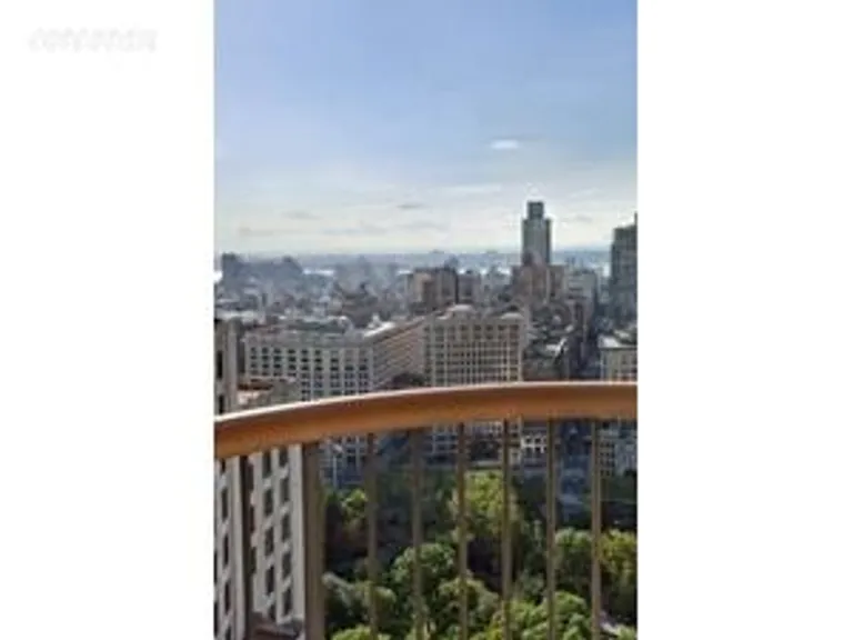 New York City Real Estate | View 45 East 25th Street, 37B | Skyline View! | View 5