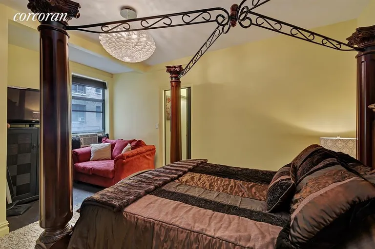 New York City Real Estate | View 870 West 181st Street, 24 | Bedroom | View 4
