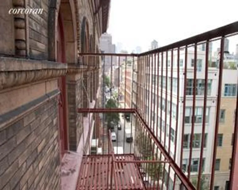 New York City Real Estate | View 132 Wooster Street, 6 FL | room 1 | View 2