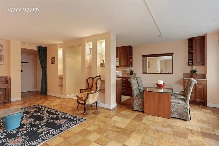New York City Real Estate | View 180 West End Avenue, 18F | Kitchen / Dining Room | View 2